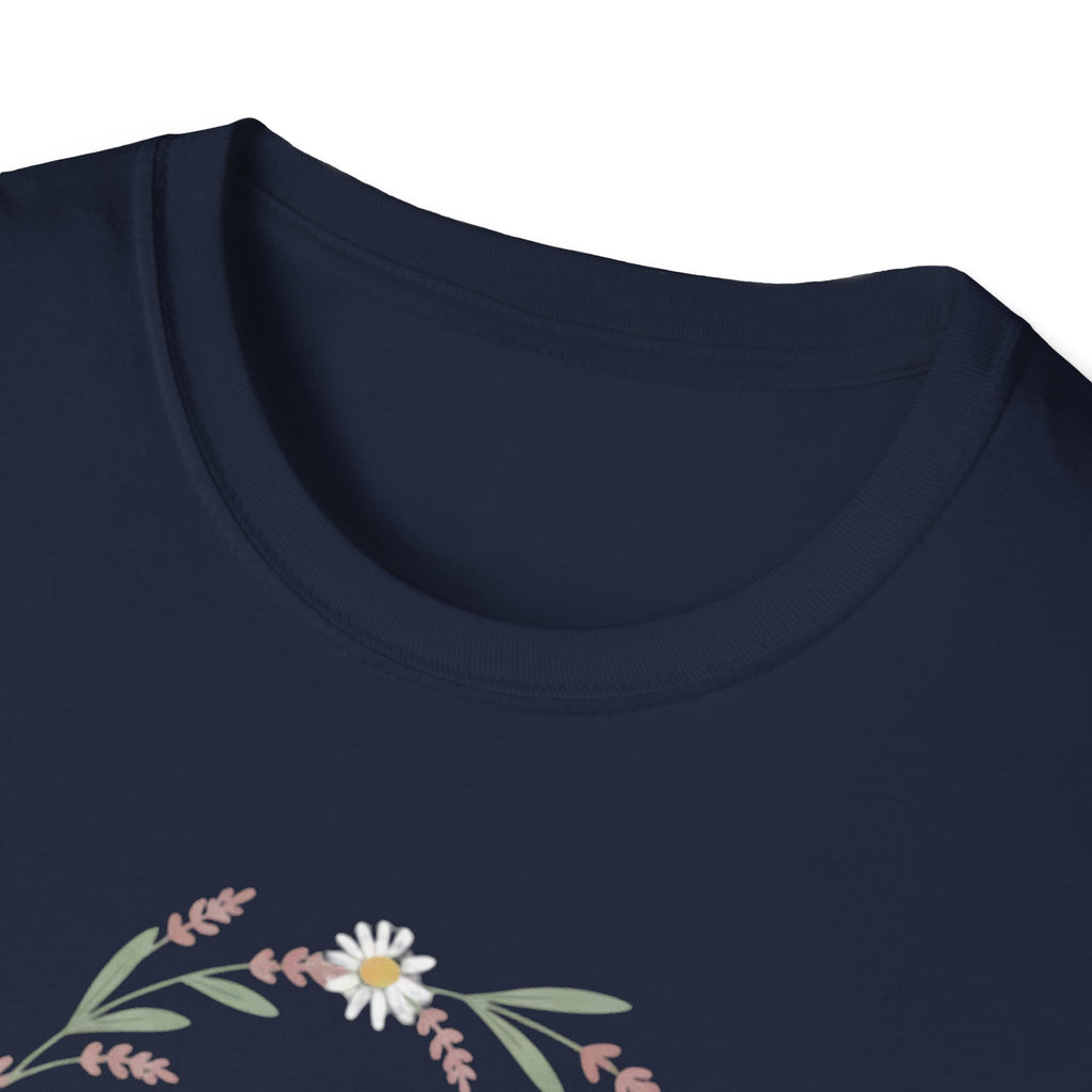 Dog Mom Botanical Wreath T-Shirt
