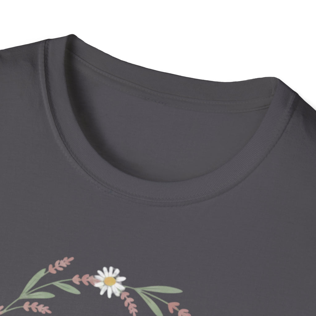 Dog Mom Botanical Wreath T-Shirt