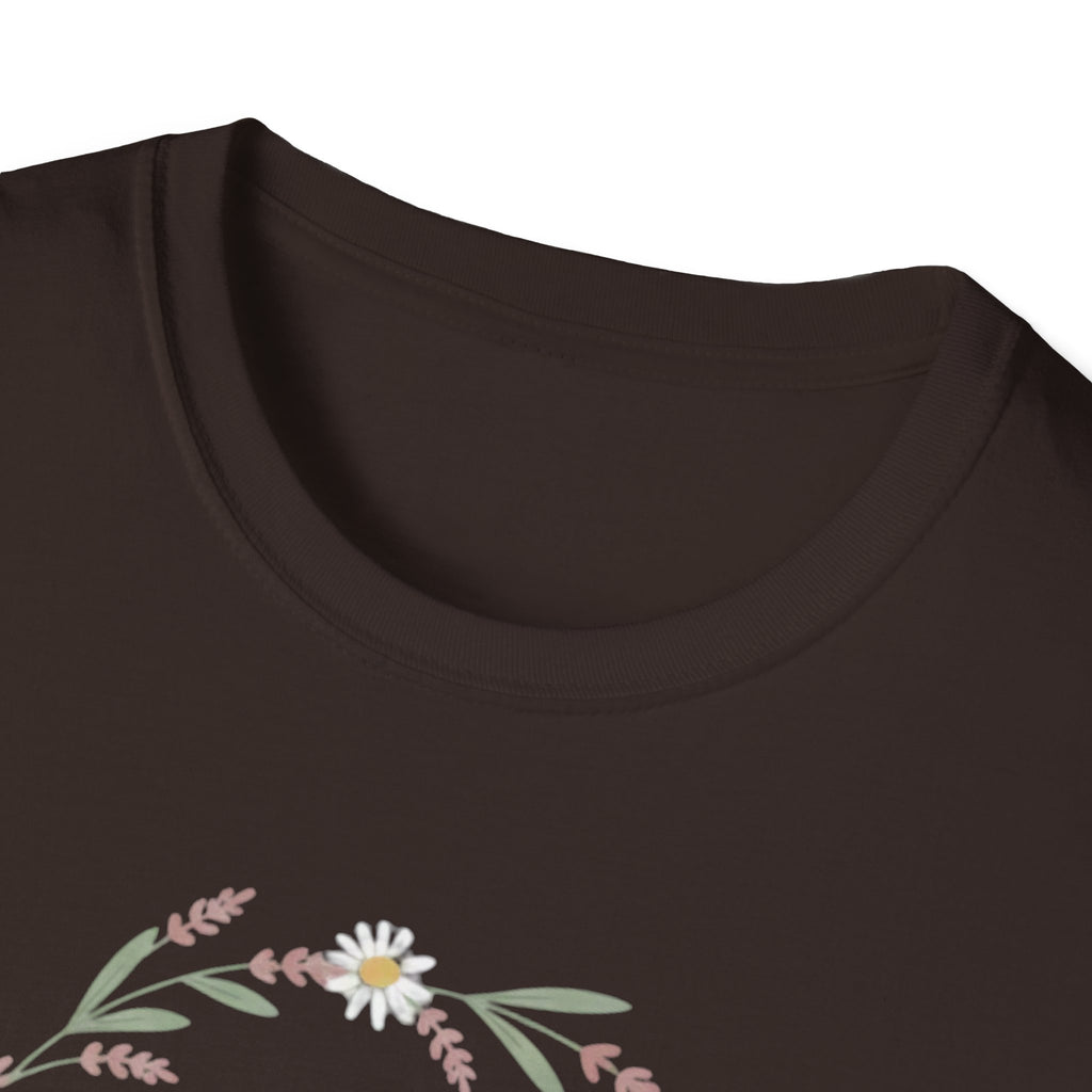 Dog Mom Botanical Wreath T-Shirt
